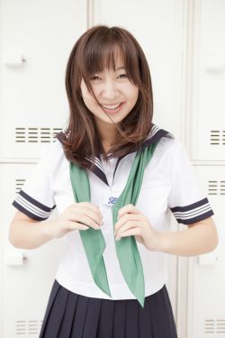 老八日三个儿媳妇陈法蓉的小说